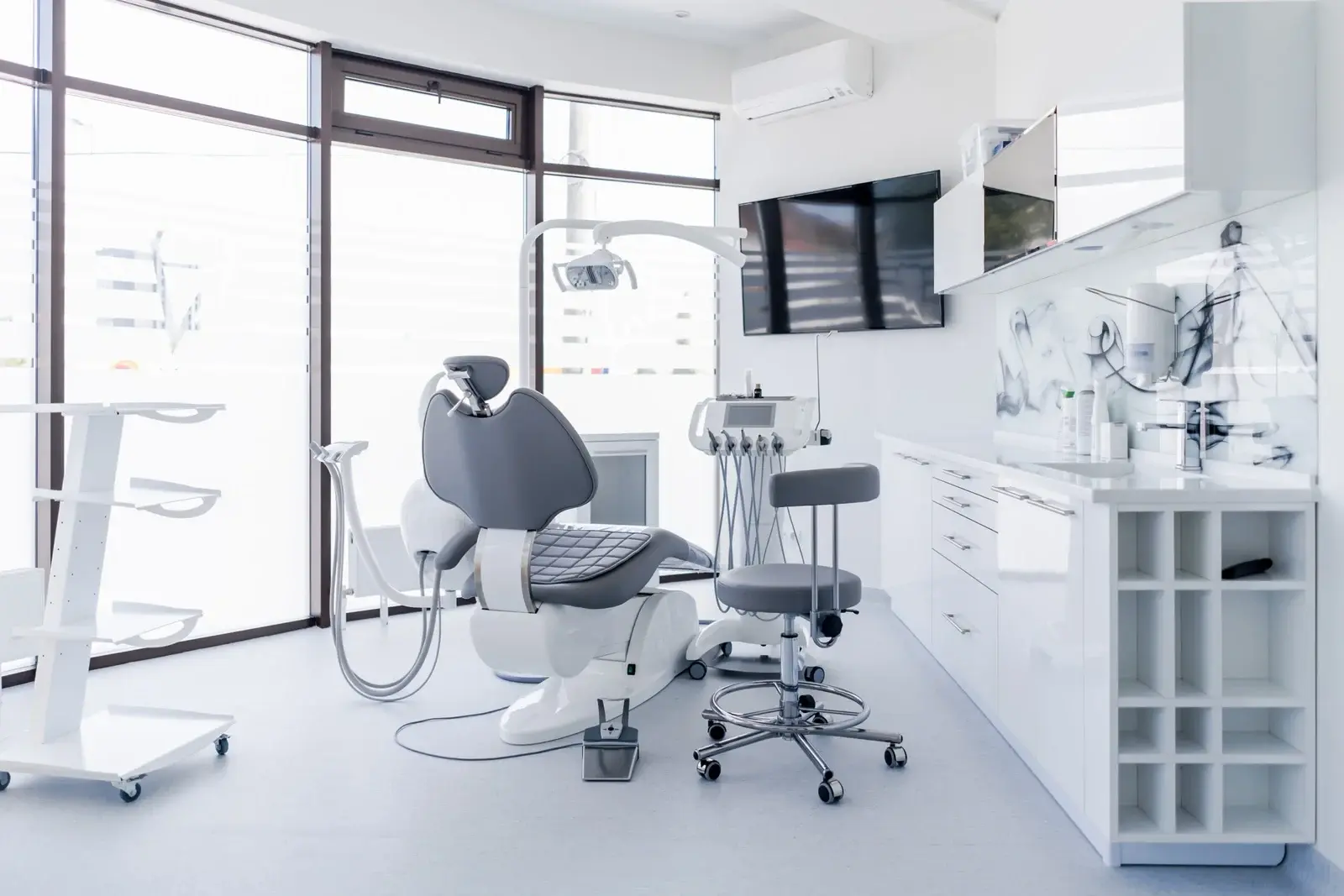 Saskatoon Smiles Dental Studio